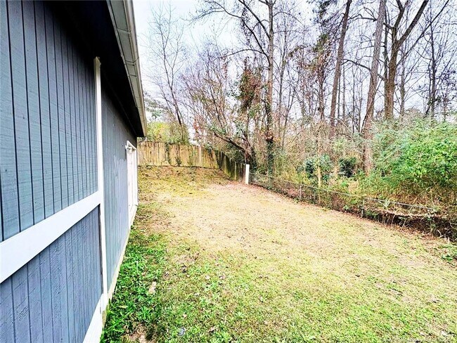 Building Photo - 5219 Mawood Ave