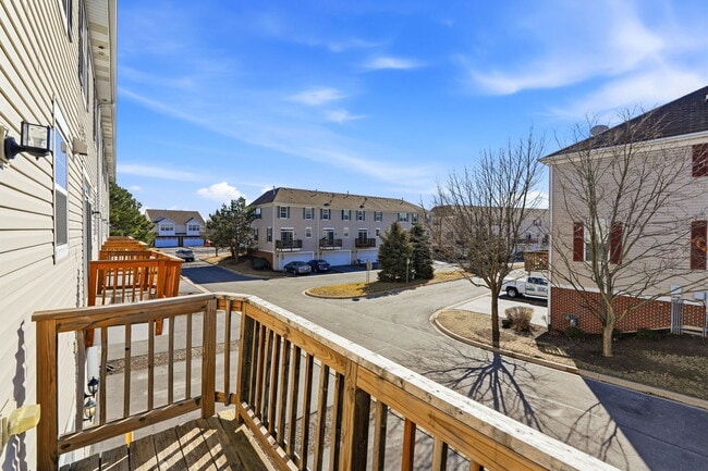 Building Photo - 1357 W Alder Creek Dr