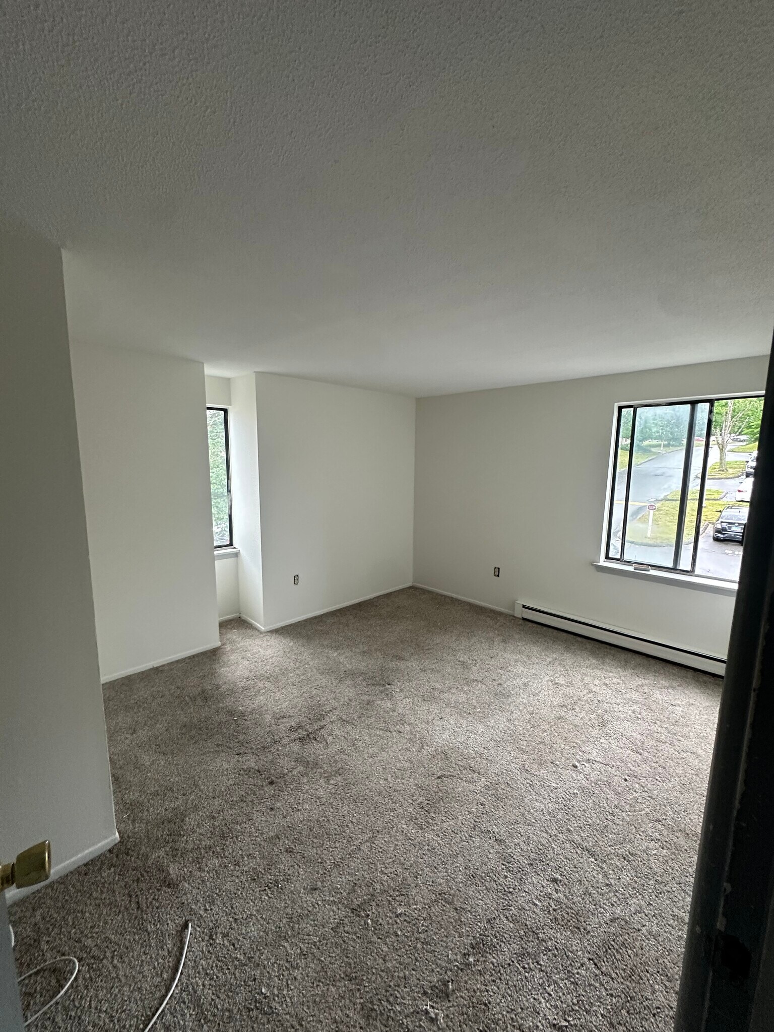 Building Photo - 48 Burgundy Hill Ln