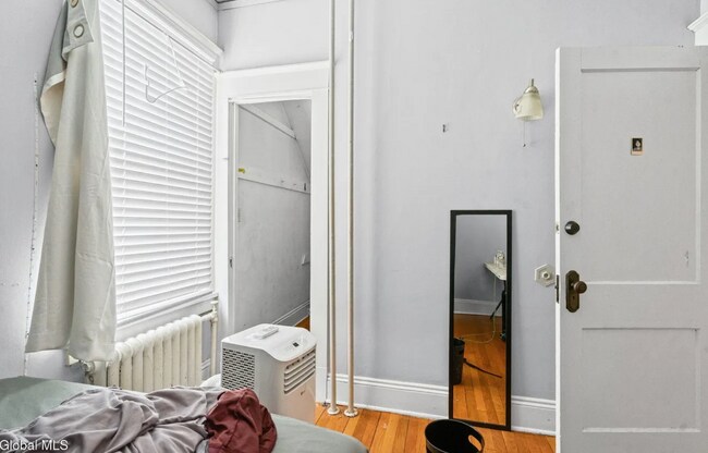 Building Photo - 569 Washington Ave