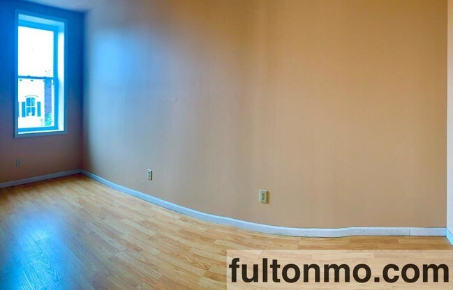 Building Photo - 514 Court Street Apt A