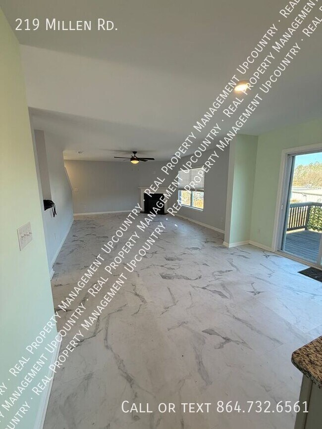 Building Photo - 219 Millen Dr