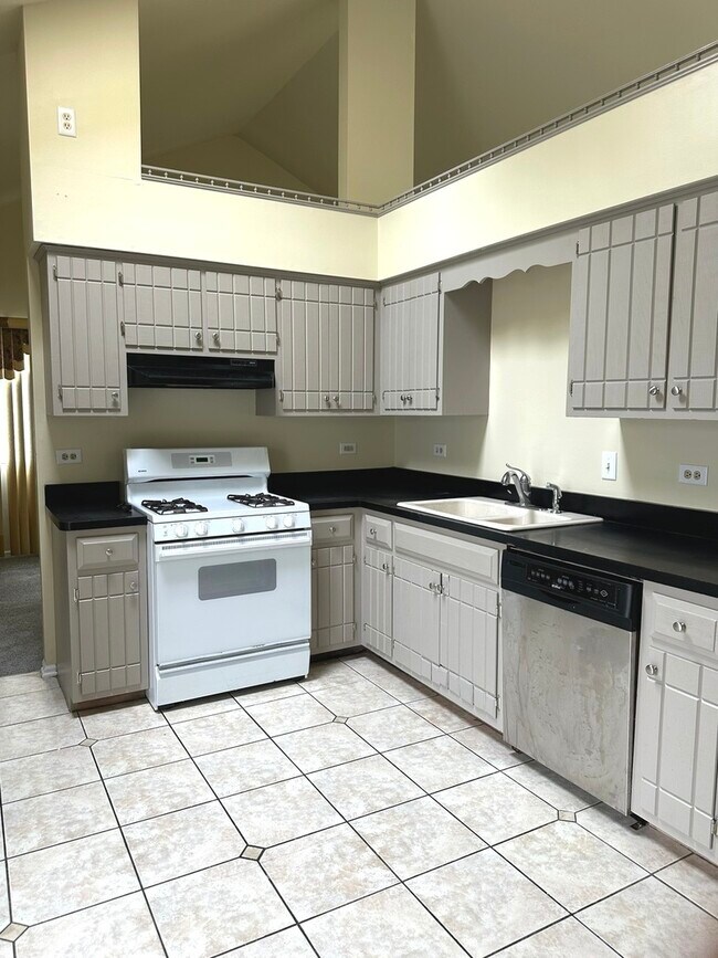 Building Photo - 22591 Brian Ln