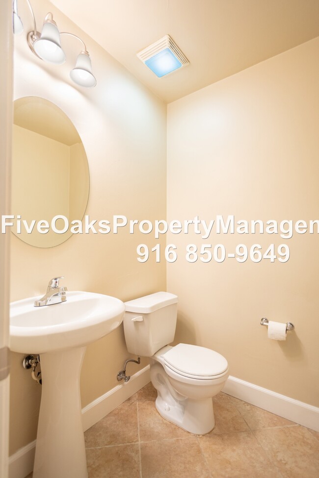 Building Photo - 758 Shasta Oaks Ct