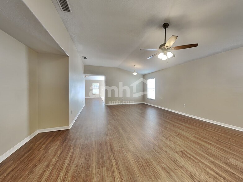 Building Photo - 7461 Hunters Greene Cir