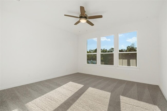 Building Photo - 2521 Dabster Dr