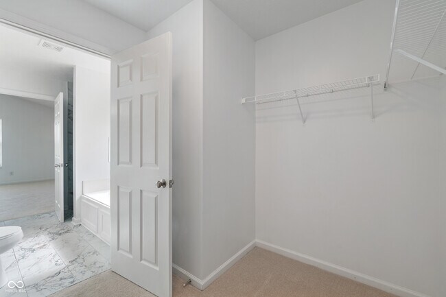 Building Photo - 2310 Liatris Dr