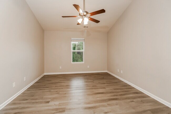 Building Photo - 1908 Boulder Ct