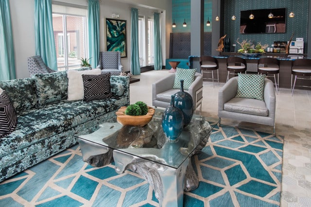 Building Photo - 690 E Algonquin Rd