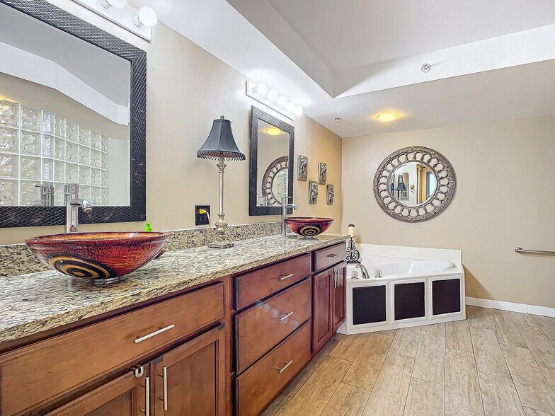 master bathroom - 2055 S Atlantic Ave