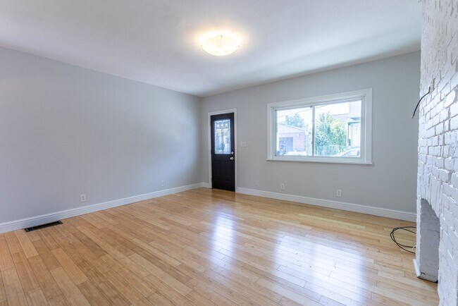 Building Photo - Available NOW  - Updated South Side Slopes Gem | Private Decks + Off-Street Parking