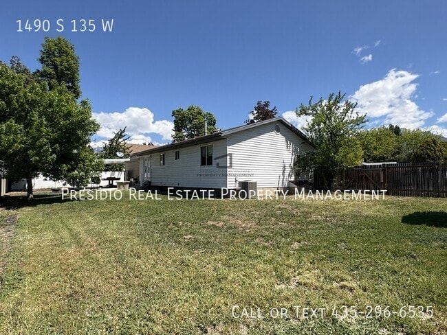 Building Photo - 1490 S 135 W