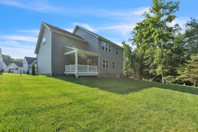 Building Photo - 8327 Legacy Cir E