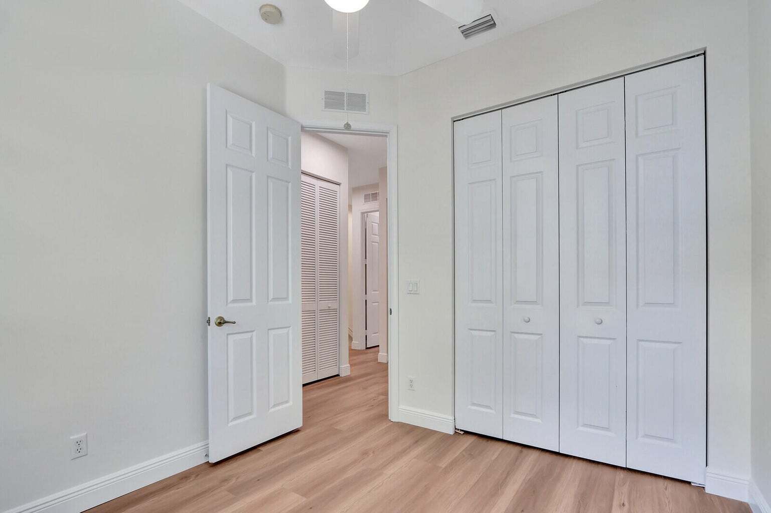 Building Photo - 4313 Parkside Dr