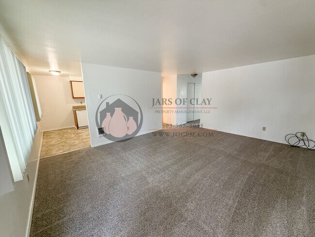 Building Photo - 3887 Partridge Ln NE