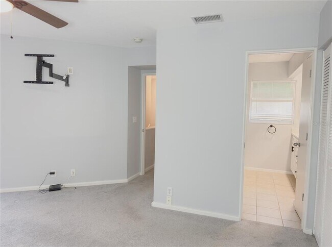 Building Photo - 824 Padua Ln