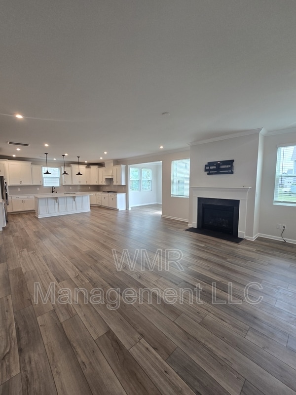 Building Photo - 1119 Bellshill Dr