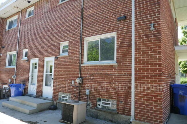 Building Photo - 37 E Judith Ann Dr