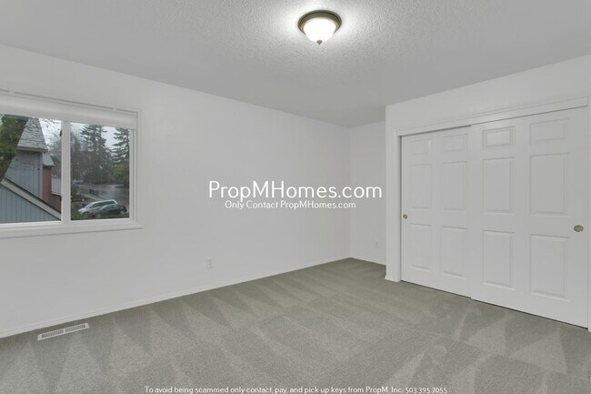 Building Photo - 2570 Oregon City Blvd
