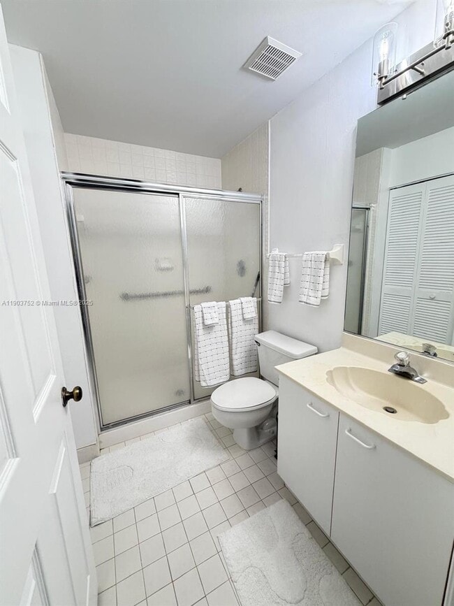 Building Photo - 11690 Briarwood Cir