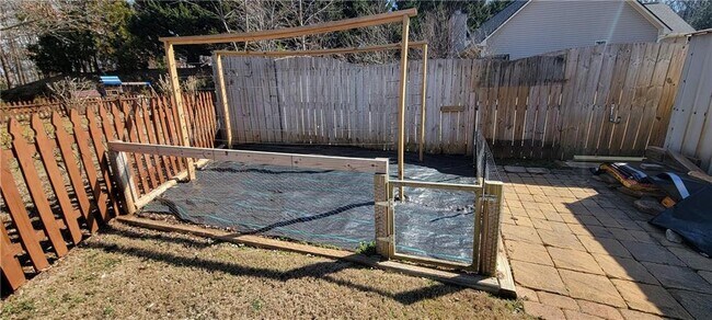 Building Photo - 99 Sandberg Way