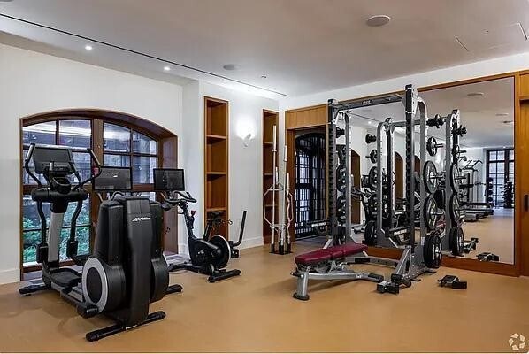 Building Photo - 100 Vandam St