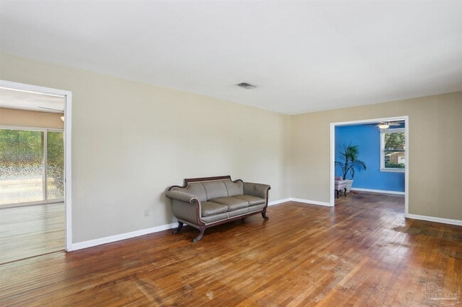 Building Photo - 6222 Maybelle Dr