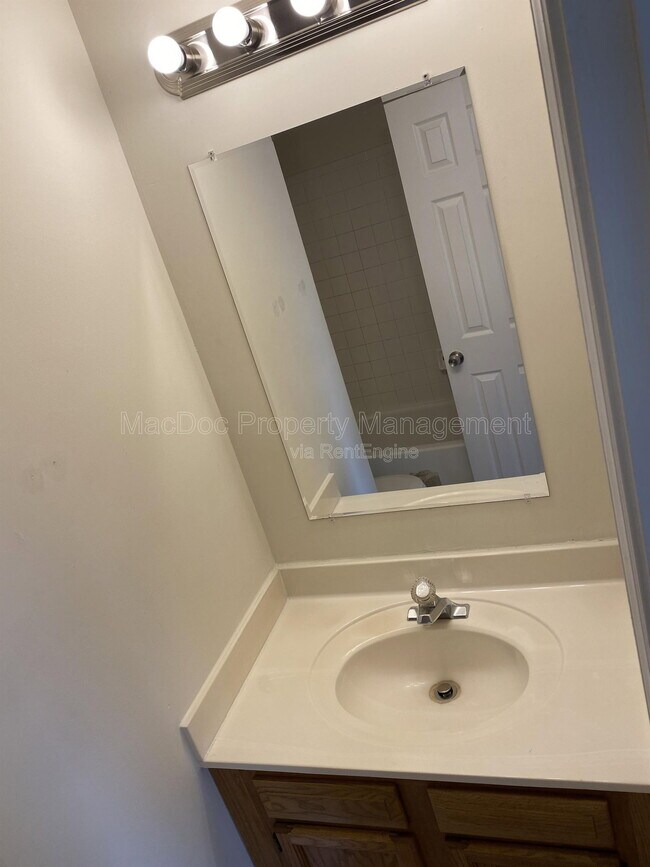 Building Photo - 2909 Broyhill Ct