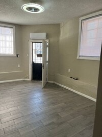 Building Photo - Apartment for rent In Downtown El Paso