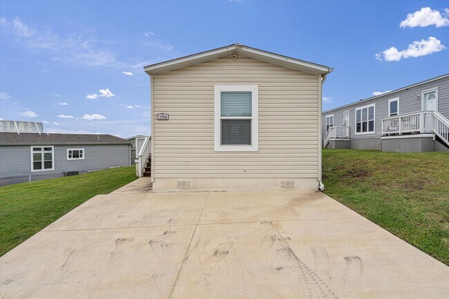 Building Photo - 11908 Charro Dr