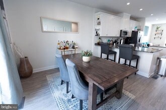 Building Photo - 2807 Evansgreen Dr