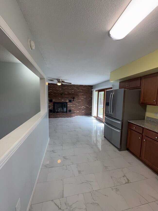 Building Photo - 110 Elwood Rd