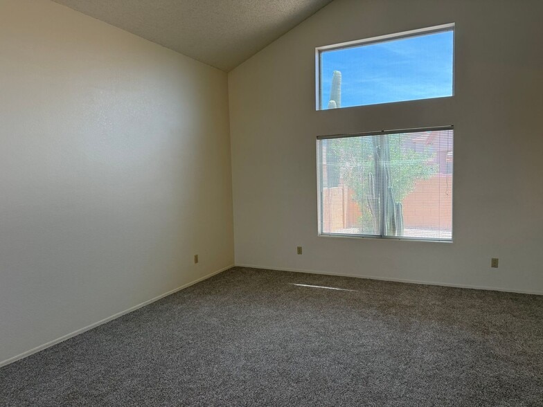 Building Photo - 3579 W Sky Ridge Loop