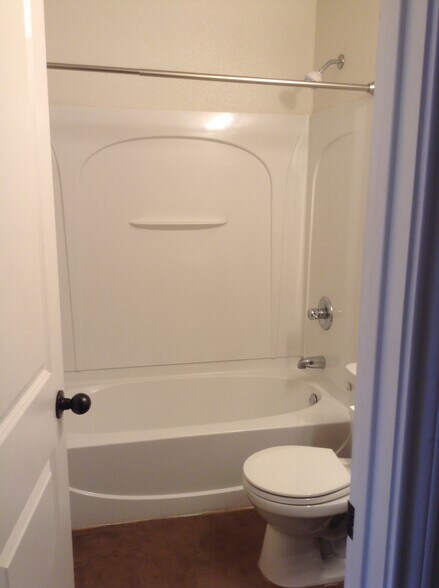 Bathroom - 8124 Doreen Ave