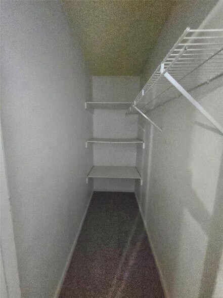 Building Photo - 1211 Dalraida Rd