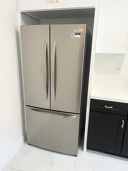 Building Photo - 2416 Boone Ave