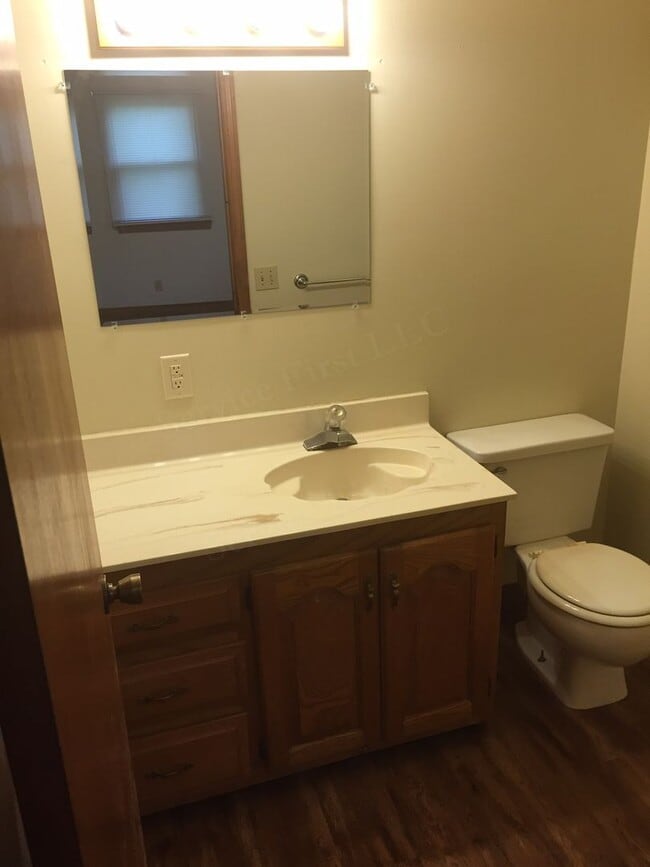 Building Photo - NICE 3 Bed 2 Bath home in Bolivar! Excellent Area!