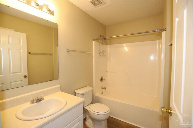 Building Photo - 4100 Spinnaker Pl