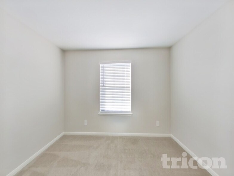 Building Photo - 2902 Hypatia Meadow