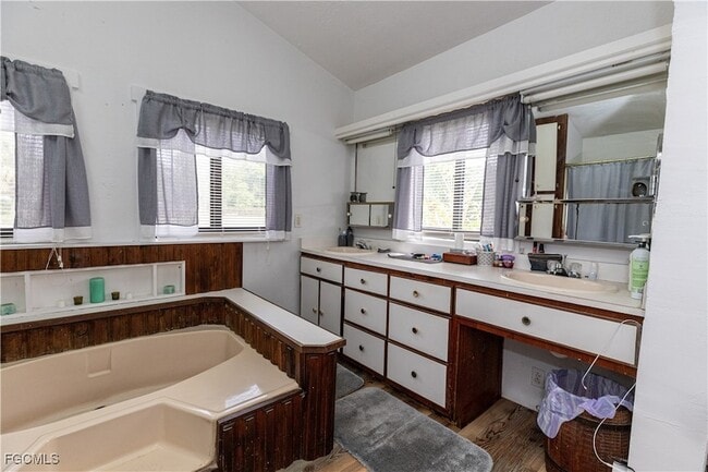 Building Photo - 17841 Palm Creek Dr