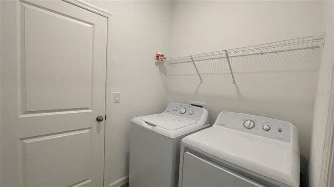 Building Photo - 2367 White Cedar Wy