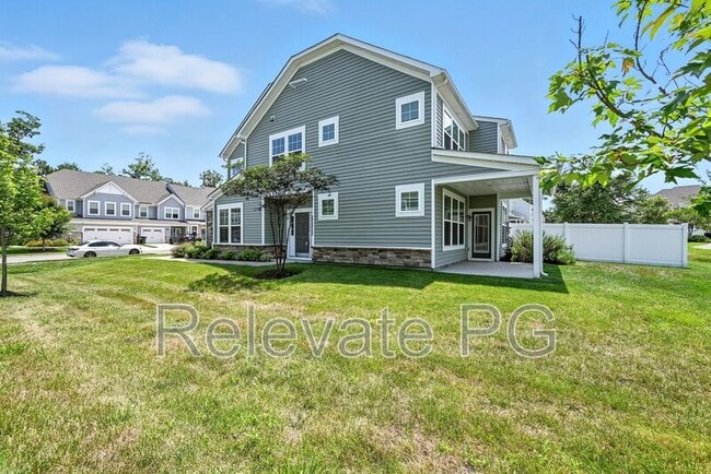 Building Photo - 9893 Honeybee Dr