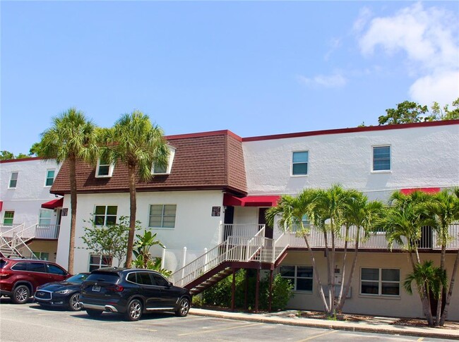 Building Photo - 9101 Tudor Dr