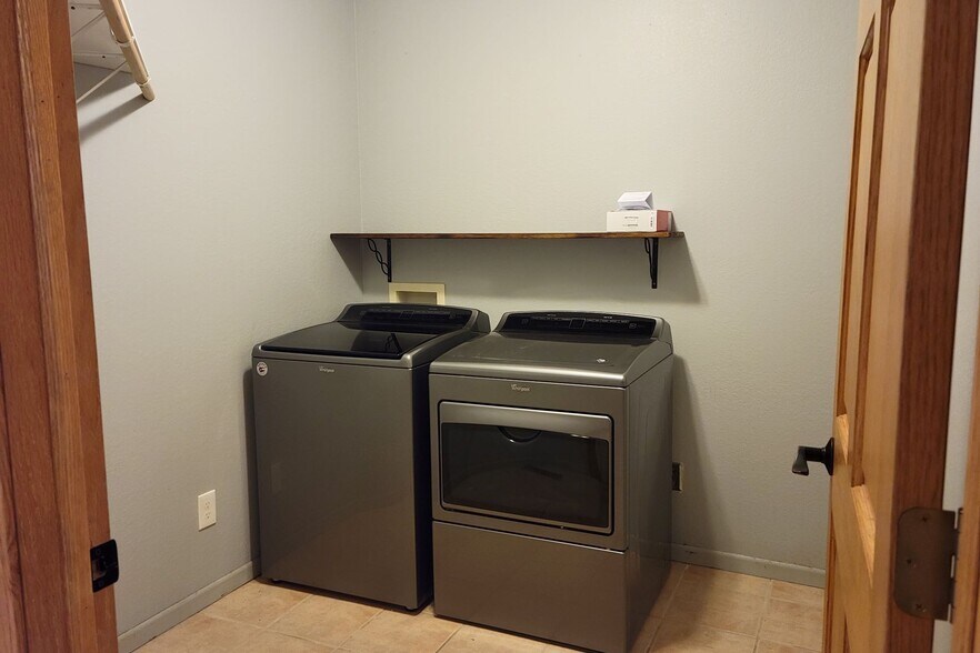 Building Photo - 5836 Whistler Dr NW