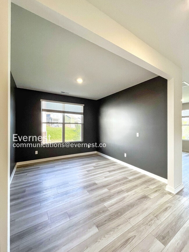 Building Photo - 506 Lyness Dr