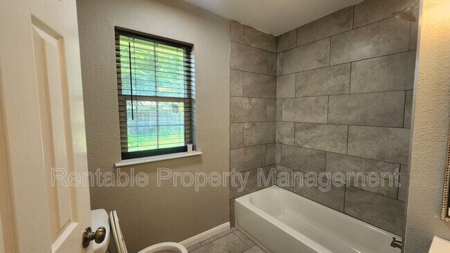 Building Photo - 309 Forrest Hill Ln