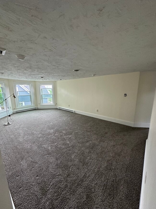 Building Photo - 764 Chestnut St