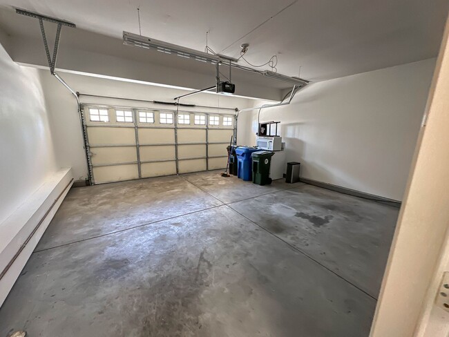 Building Photo - COMING SOON! Bella Ventana 3 Bedroom Home for Rent!