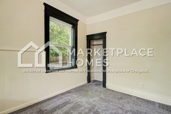 Building Photo - 1106 May St