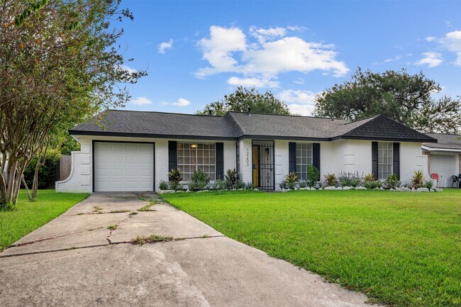 Building Photo - 12203 Ryewater Dr